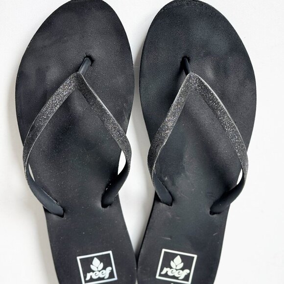 Reef Women's Cushion Slim Flip Flops, Size 8 - Picture 1 of 4